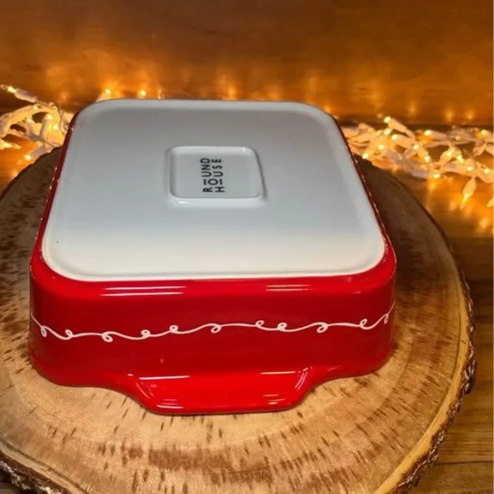 8” Ceramic Baking Dish Red bow NEW in box